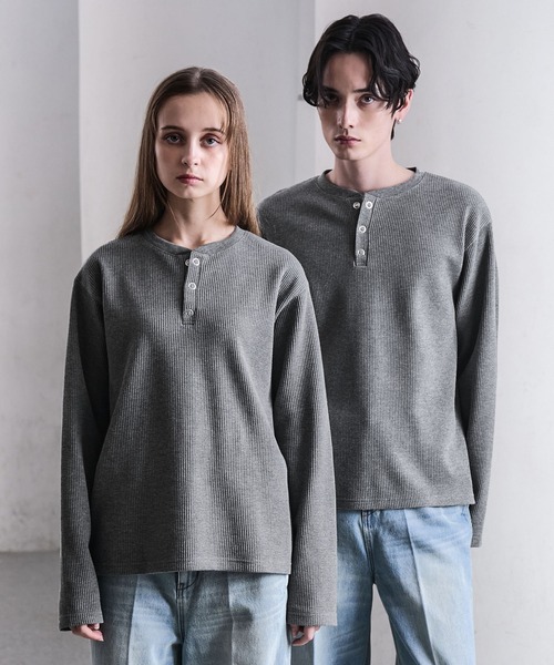 CLEL（クレイル）の「【CLEL】Functionary Thermal Henley Neck T-Shirt / ファンクショナリー サーマルヘンリーネックTシャツ(ロンT)（Tシャツ/カットソー・メンズ・ワイン/グレイッシュベージュ/杢グレー/ネイビー/ブラック・S/M/L/XS）」の2枚目の写真