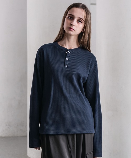 CLEL（クレイル）の「【CLEL】Functionary Thermal Henley Neck T-Shirt / ファンクショナリー サーマルヘンリーネックTシャツ(ロンT)（Tシャツ/カットソー・メンズ・ワイン/グレイッシュベージュ/杢グレー/ネイビー/ブラック・S/M/L/XS）」の21枚目の写真