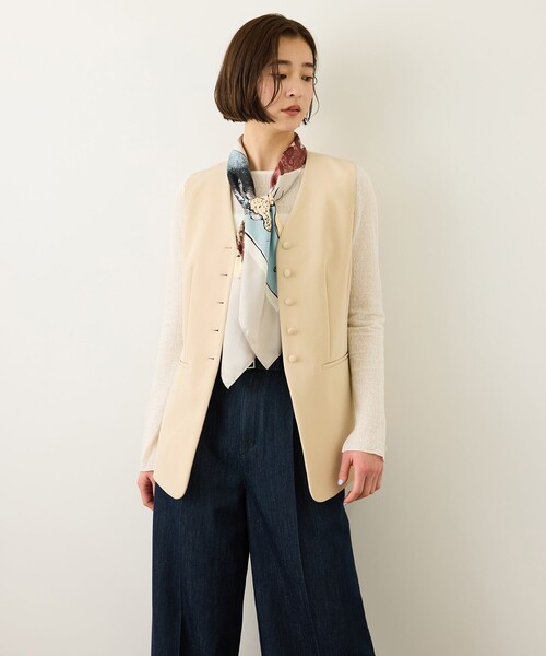 ROPE'(ロペ)の「ダブルクロスストレッチフレアジレ/接触冷感・イージーケア・セットアップ対応(ベスト・レディース・ベージュ/ブラック・FREE)」の17枚目の写真