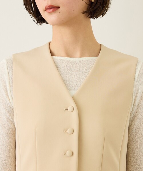 ROPE'(ロペ)の「ダブルクロスストレッチフレアジレ/接触冷感・イージーケア・セットアップ対応(ベスト・レディース・ベージュ/ブラック・FREE)」の22枚目の写真