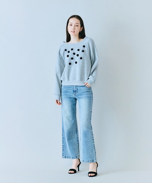 Audie a Muses（オーディアミューズ）の「ラメ裏毛ビジュー付きプルオーバー（Tシャツ/カットソー・レディース・ブラック/グレー・38/42）」の3枚目の写真