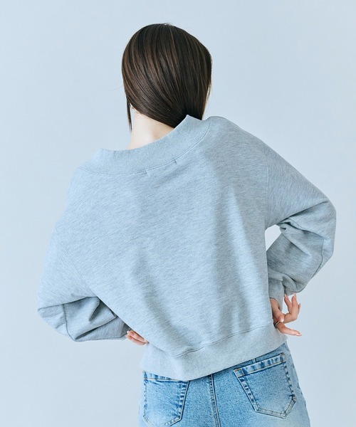 Audie a Muses（オーディアミューズ）の「ラメ裏毛ビジュー付きプルオーバー（Tシャツ/カットソー・レディース・ブラック/グレー・38/42）」の8枚目の写真