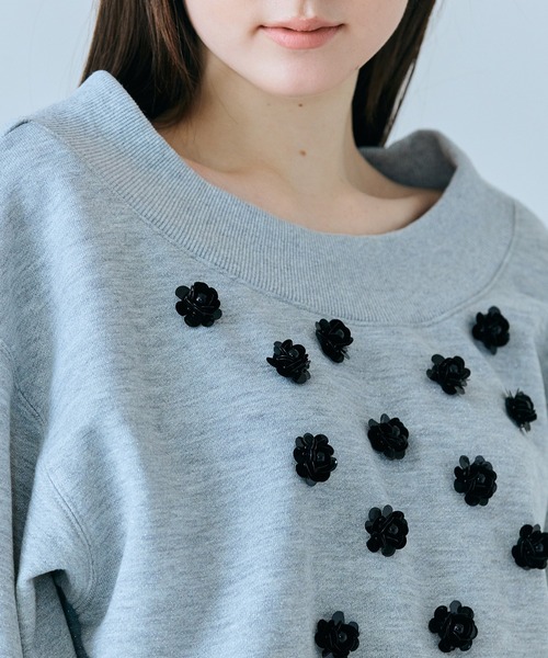 Audie a Muses（オーディアミューズ）の「ラメ裏毛ビジュー付きプルオーバー（Tシャツ/カットソー・レディース・ブラック/グレー・38/42）」の13枚目の写真