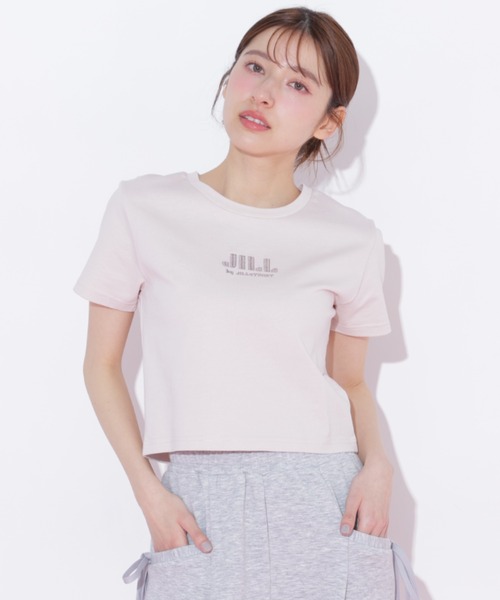 JILL by JILL STUART（ジルバイジルスチュアート）の「【新色追加】ショート丈刺繍ロゴTシャツオーガニックコットン（Tシャツ/カットソー・レディース・ホワイト系その他2/ピンク系その他/ミント/ホワイト系その他/ホワイト系その他3/ブラック・FREE）」の6枚目の写真
