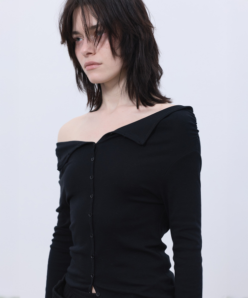 LCDC TM（エルシーディーシーティーエム）の「TWO-WAY BUTTON-UP TOP (BLACK)（Tシャツ/カットソー・レディース・その他・SMALL/MEDIUM）」の4枚目の写真