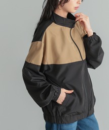 itto...（イット）の「配色スタンドカラージップアップブルゾン（ブルゾン）」