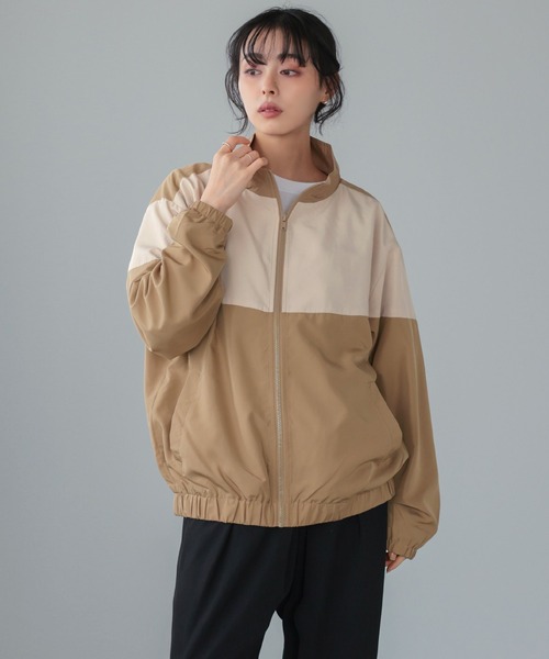 itto...(イット)の「配色スタンドカラージップアップブルゾン(ブルゾン・レディース・ブラック/ベージュ・M)」の3枚目の写真