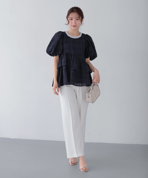 Fit more（フィットモア）の「シアーチェックパールネックレストップス（その他トップス・レディース・ホワイト/ネイビー/ブルー・FREE）」の6枚目の写真