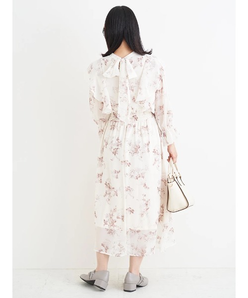 Re-J&SUPURE(リジェイアンドスプル)の「【大きいサイズ】シアー花柄肩フリルワンピース(ワンピース・レディース・キナリ/オフホワイト・XXXX-LARGE/XXX-LARGE/XX-LARGE)」の6枚目の写真