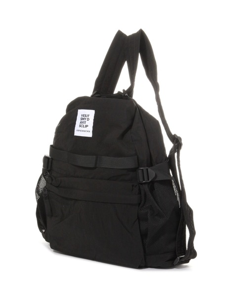 studio CLIP(スタディオクリップ)の「【撥水/12ポケット構造/500mlボトル収納可】マルチWAYバッグ(ショルダーバッグ・レディース・ブラック/ベージュ・FREE)」の5枚目の写真