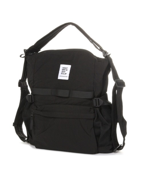 studio CLIP(スタディオクリップ)の「【撥水/12ポケット構造/500mlボトル収納可】マルチWAYバッグ(ショルダーバッグ・レディース・ブラック/ベージュ・FREE)」の6枚目の写真