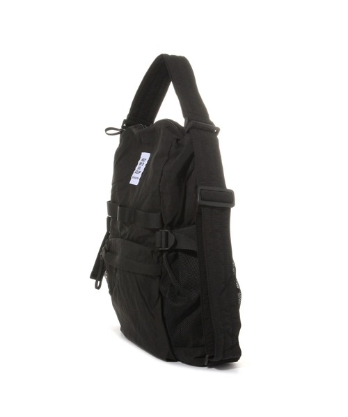 studio CLIP(スタディオクリップ)の「【撥水/12ポケット構造/500mlボトル収納可】マルチWAYバッグ(ショルダーバッグ・レディース・ブラック/ベージュ・FREE)」の7枚目の写真