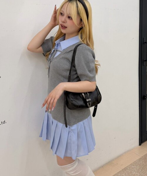 continuer de NICE CLAUP（コンティニューデナイスクラップ）の「カレッジ風のムード漂う、裾プリーツドッキングニットワンピース（ワンピース・レディース・トップグレー/ネイビー/アイボリー・FREE）」の6枚目の写真