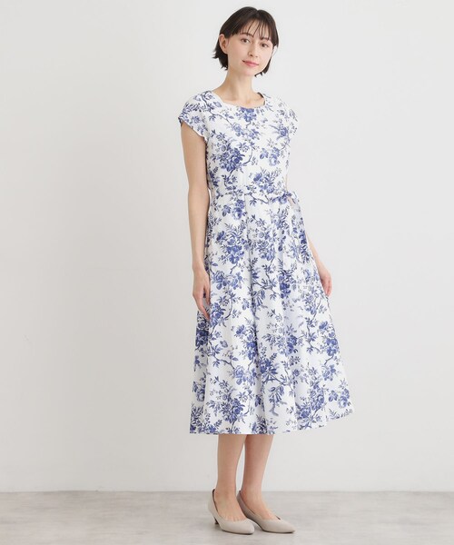 LAURA ASHLEY(ローラアシュレイ)の「【洗える/コットン100%/3colors/同柄アイテムあり】ウォールド ガーデン柄ワンピース(ワンピース・レディース・ネイビー系/ダークグリーン系/ブルー系・38/40)」の9枚目の写真