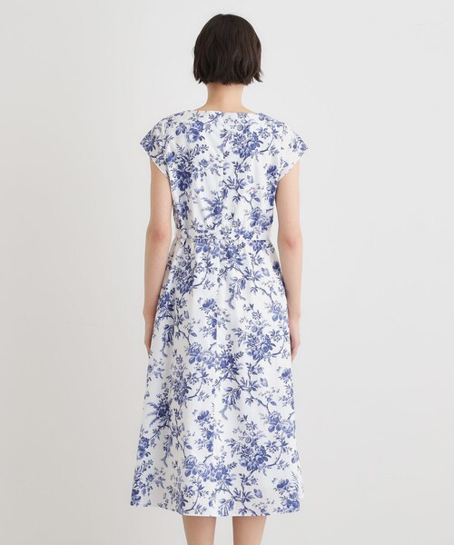 LAURA ASHLEY(ローラアシュレイ)の「【洗える/コットン100%/3colors/同柄アイテムあり】ウォールド ガーデン柄ワンピース(ワンピース・レディース・ネイビー系/ダークグリーン系/ブルー系・38/40)」の18枚目の写真