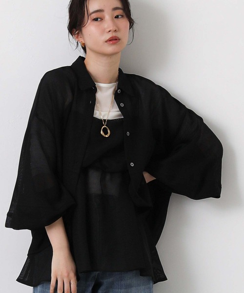 CLOCHE(クロシェ)の「バックメッシュコクーンシャツ(シャツ/ブラウス・レディース・ベージュ/ブラック・FREE)」の1枚目の写真