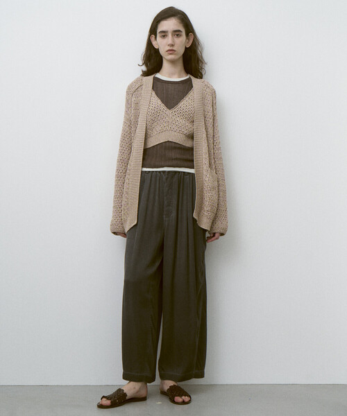 UNFIL(アンフィル)の「UNFIL | ハイツイストコットン シアー レイヤードスリーブレストップス WOMEN(ニット/セーター・レディース・ブルー系その他5/ブラウン系その他・1)」の10枚目の写真