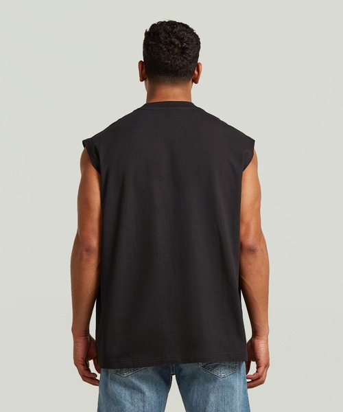 G-STAR(ジースター)の「Loose Graphic Sleeveless T-Shirt/ルーズグラフィックスリーブレスTシャツ(Tシャツ/カットソー・メンズ・ダークブラック/ホワイト・MEDIUM/LARGE/X-SMALL/X-LARGE/SMALL)」の11枚目の写真