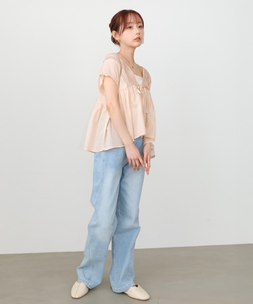 Bab(バブ)の「レースコンビフロントリボンブラウス(シャツ/ブラウス・レディース・アイボリー/ブラック/ピンク・M)」の6枚目の写真