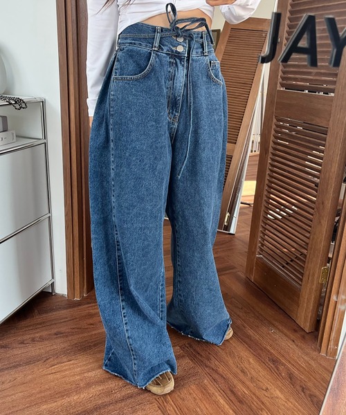 LAFFMO（ラフモ）の「ハイウエストワイドデニムパンツ（デニムパンツ・レディース・ライトブルー/ブラック/ネイビー/ホワイト・F）」の4枚目の写真