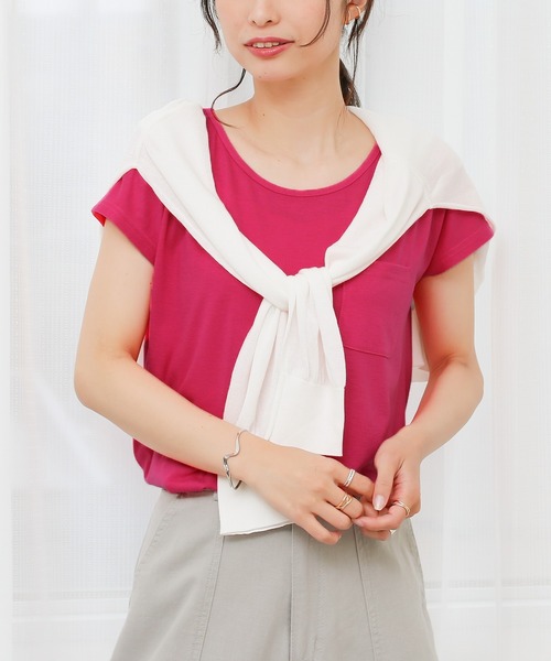 NYLAUS(ナイラス)の「【SG】Uネック 美ラインシンプルベーシックTシャツ 半袖Tシャツ(Tシャツ/カットソー・レディース・オレンジ/イエロー/モカ/ピンク/ブラック/ライトグレー/ホワイト/パープル/カーキ/ブラック系その他/ホワイト系その他・LL/L/M/S/3L)」の15枚目の写真