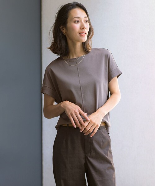 J.PRESS Ladies(J.プレス レディス)の「【2WAY】コットンスムース フレンチスリーブ カットソー(Tシャツ/カットソー・レディース・ライトグレー系/ライトグリーン系/ホワイト系/ネイビー系/サックスブルー系/ブラウン系・SMALL)」の15枚目の写真