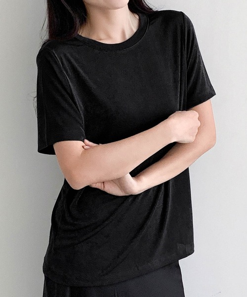 LOWO(ロワ)の「綿混クルーネックオーバーサイズ無地Tシャツ しっとりとしたシルキーな光沢と伸縮性が魅力の大人トップス(Tシャツ/カットソー・レディース・ブラウン/グレー/テラコッタ/ブラック・FREE)」の13枚目の写真