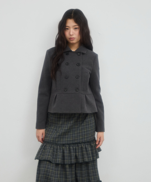 LETERIE(レテリー)の「DOUBLE-BUTTON PLEATED COAT_CHARCOAL(チェスターコート・レディース・アッシュグレー・FREE)」の2枚目の写真