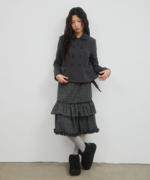 LETERIE(レテリー)の「DOUBLE-BUTTON PLEATED COAT_CHARCOAL(チェスターコート・レディース・アッシュグレー・FREE)」の3枚目の写真
