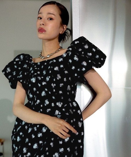 DONOBAN(ドノバン)の「【ANDRESD】flower jacquard forme dress 結婚式 ワンピース パーティードレス オケージョンドレス お呼ばれ 二次会 成人式 同窓会(ドレス・レディース・ブラック×イエロー/ホワイト×イエロー/ブラック×グレー・TALL/M/S)」の2枚目の写真