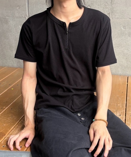 Never mind the XU / Chikashitsu+(ネバーマインド ザ エックスユー / チカシツプラス)の「【nmtc+】Half Zip-Up Slim Tee / 【エヌエムティーシープラス】ハーフジップアップスリムTシャツ(Tシャツ/カットソー・メンズ・ブラック/グレー/ホワイト・ONE SIZE)」の13枚目の写真