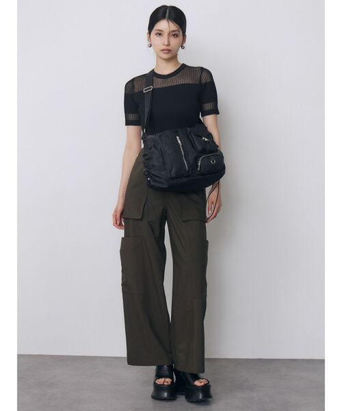 MURUA(ムルーア)の「【WEB限定】サイドドロストポケットバッグ(ショルダーバッグ・レディース・ブラック/グレー・FREE)」の7枚目の写真
