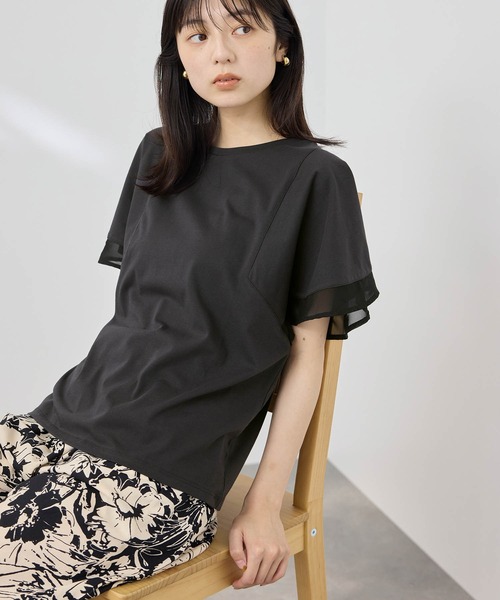 NAVY(ネイビー)の「【SARARI /サラリ】冷感 DRY シフォン使いフレアスリーブUVカットTシャツ(Tシャツ/カットソー・レディース・グレイッシュベージュ/オフホワイト/チャコール・M/L)」の15枚目の写真