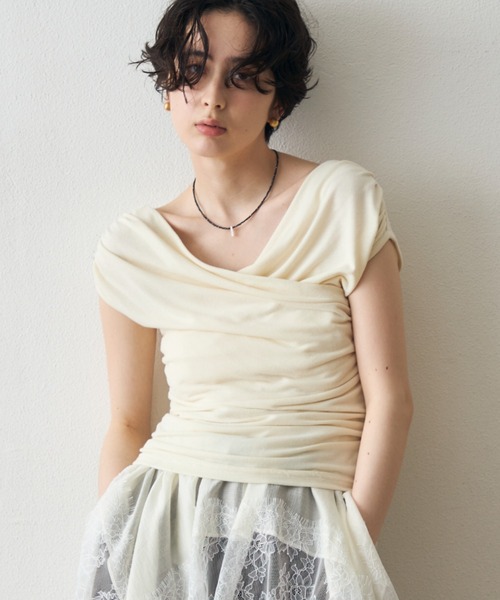 Trish(トリッシュ)の「ドレープカシュクールカットソー(Tシャツ/カットソー・レディース・ブラック/ブラウン/アイボリー・MEDIUM)」の1枚目の写真