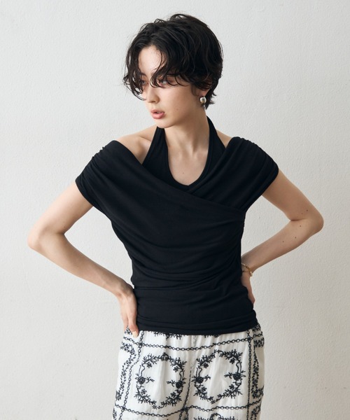 Trish(トリッシュ)の「ドレープカシュクールカットソー(Tシャツ/カットソー・レディース・ブラック/ブラウン/アイボリー・MEDIUM)」の21枚目の写真