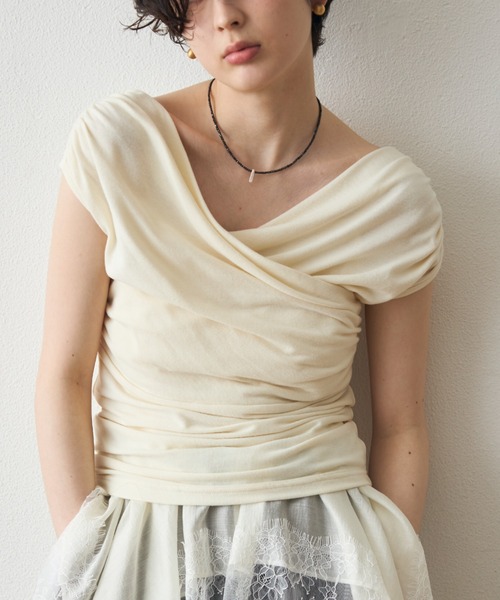 Trish(トリッシュ)の「ドレープカシュクールカットソー(Tシャツ/カットソー・レディース・ブラック/ブラウン/アイボリー・MEDIUM)」の4枚目の写真