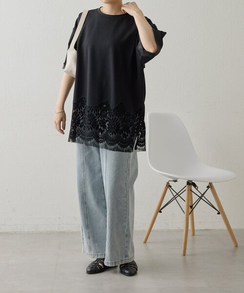 ear PAPILLONNER(イアパピヨネ)の「裾レーストップス【SUM1 STYLE】(Tシャツ/カットソー・レディース・ブラック/ホワイト/サンドベージュ・FREE)」の5枚目の写真