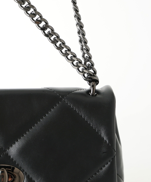 Noble（ノーブル）の「《NOBLE別注・WEB限定追加》Maison Vincent パッファーキルティングバッグ（ショルダーバッグ・レディース・ブラック・FREE）」の10枚目の写真