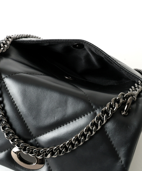 Noble(ノーブル)の「《NOBLE別注・WEB限定追加》Maison Vincent パッファーキルティングバッグ(ショルダーバッグ・レディース・ブラック・FREE)」の21枚目の写真
