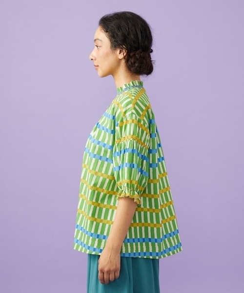 Jocomomola(ホコモモラ)の「Enganar スモッキング刺繍チェック柄ブラウス(シャツ/ブラウス・レディース・ネイビー/グリーン・40)」の8枚目の写真