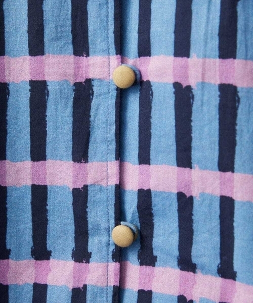 Jocomomola(ホコモモラ)の「Enganar スモッキング刺繍チェック柄ブラウス(シャツ/ブラウス・レディース・ネイビー/グリーン・40)」の22枚目の写真