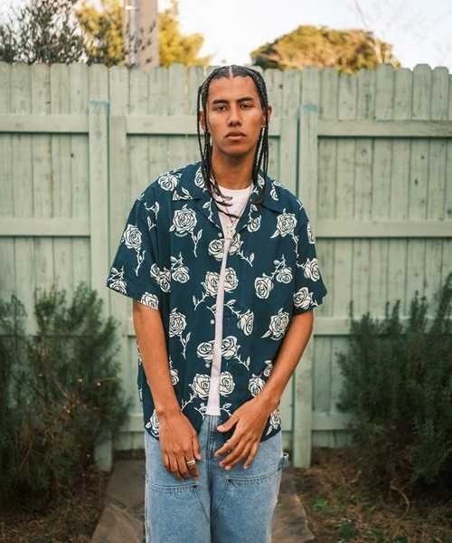 LFYT（エルエフワイティー）の「LFYT ラファイエット【Lafayette】- 半袖Tシャツ【ROSE OPEN COLLAR SHIRT LS260207】（Tシャツ/カットソー・メンズ・ネイビー/ライトブルー/ヘザーグレー・X-LARGE/LARGE/MEDIUM/XX-LARGE）」の3枚目の写真