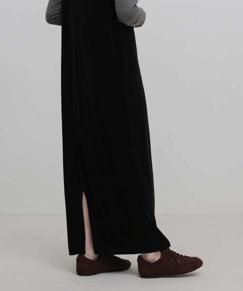 select MOCA(セレクトモカ)の「Uネックベロアロングワンピース(ワンピース・レディース・ブラウン/ブラック・LARGE/MEDIUM)」の21枚目の写真