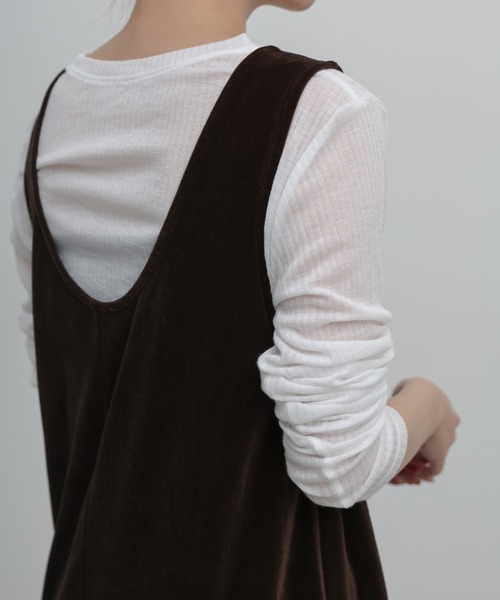 select MOCA(セレクトモカ)の「Uネックベロアロングワンピース(ワンピース・レディース・ブラウン/ブラック・LARGE/MEDIUM)」の10枚目の写真