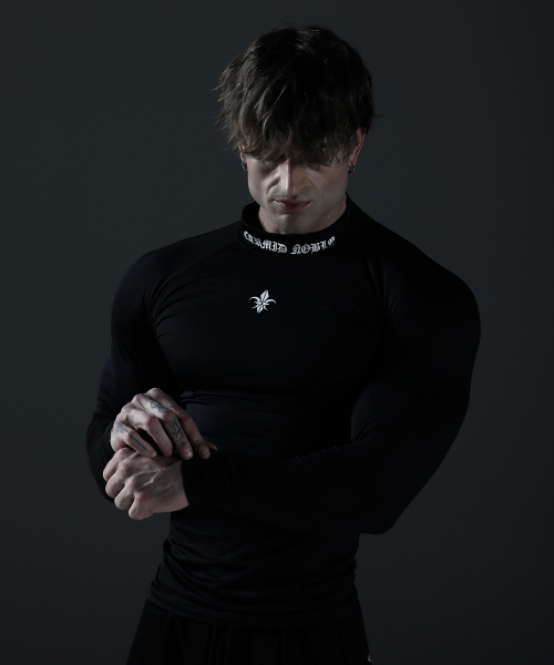 CARMID（カミド）の「コンプレッションモックネックレタリング長袖[ブラック]（Tシャツ/カットソー・メンズ・その他・1/2/3）」の5枚目の写真