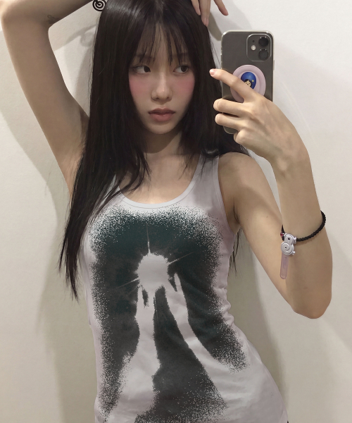 GRAVER（グレーバー）の「[ウーマン]FEARLESS ソリッドマンゴーノースリーブ_2カラー（Tシャツ/カットソー・レディース・ライトグレー/ブラック・ONE SIZE）」の5枚目の写真