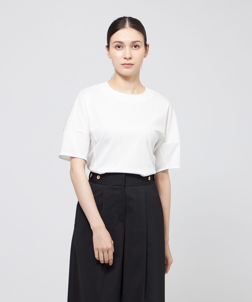 EPOCA(エポカ)の「フォルムTシャツ(Tシャツ/カットソー・レディース・ホワイト/チャコールグレー・40)」の1枚目の写真