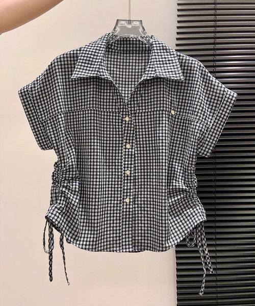 MAISON DE THERESE(メゾン ド テレーズ)の「【夏新作】ギンガムチェック柄 POLOカラー半袖シャツ/ドロストブラウス(シャツ/ブラウス・レディース・ブルー/Navy・M)」の1枚目の写真