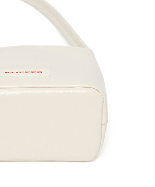 DER KOFFER（デルコッファー）の「CANDY ENAMEL [CREAM]（ショルダーバッグ・レディース・その他・FREE）」の3枚目の写真