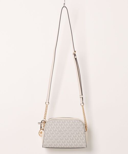 MICHAEL KORS（マイケルコース）の「ASHTON カメラ クロスボディバッグ エクストラスモール - Mkシグネチャー（ショルダーバッグ・レディース・ベージュ系その他・FREE）」の2枚目の写真